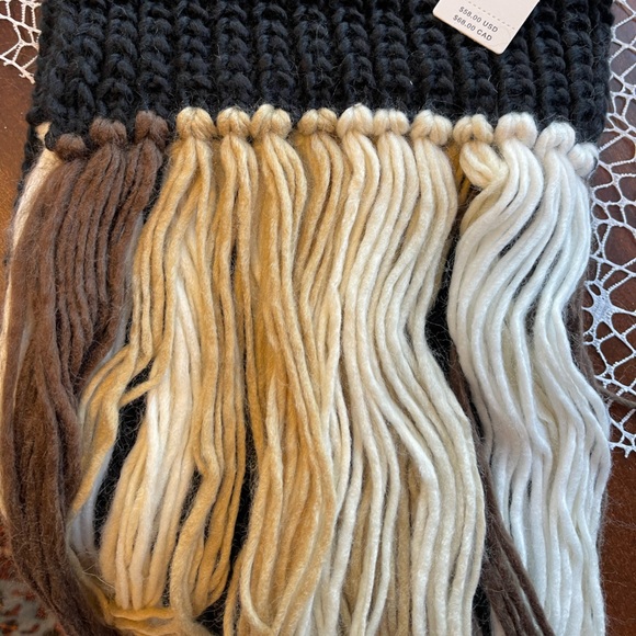 Anthropologie NWT beautiful super long 130” fringed scarf; sold out/top rated - Picture 4 of 11